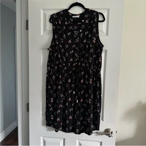 Size 1X Penningtons Sleeveless Black Floral Dress